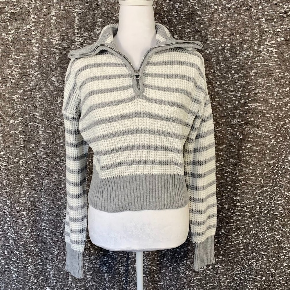 Sage + Stone Striped Knit Quarter Zip Sweater Gray/White Preppy Women's Medium‎